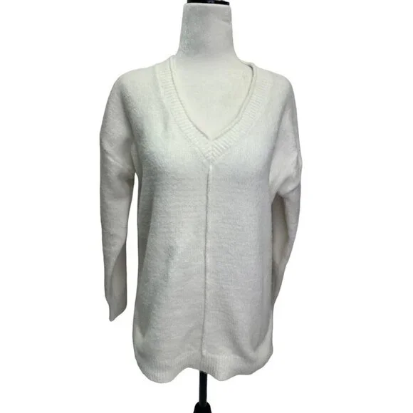 Max Studio Off White V-Neck Boxy Fit Pullover Sweater Size XS/S - Picture 2 of 9